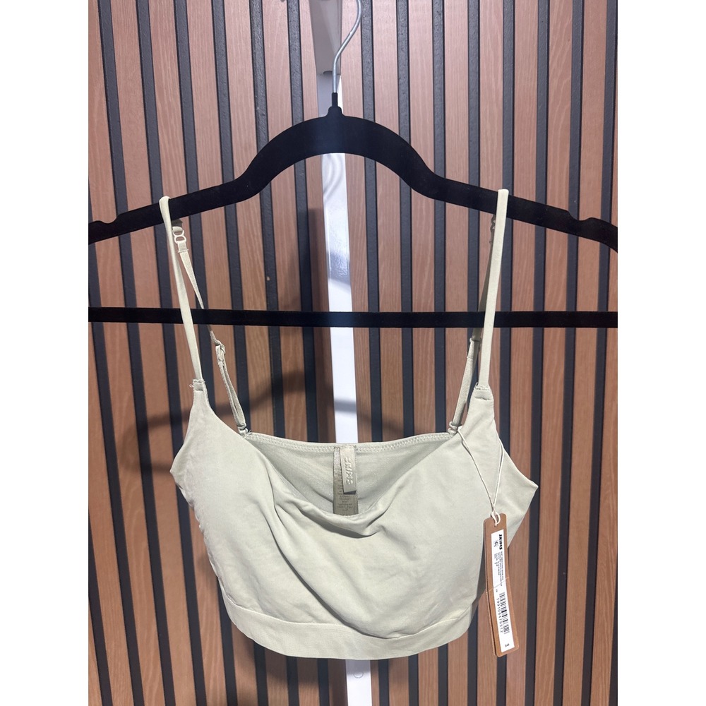 SKIMS NWT Soft Smoothing Seamless Longline Bralette Molded Cup - Size S